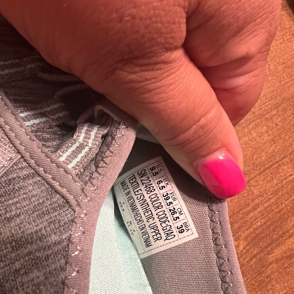 Skechers relaxed fit memory foam slide on sneakers - Picture 3 of 4